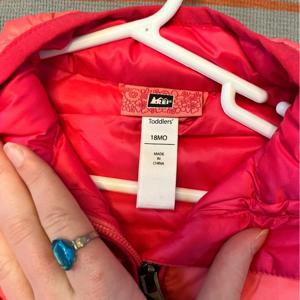 REI Kids pink Puffer Vest - Picture 2 of 3
